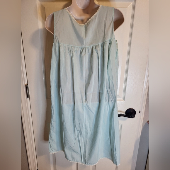Vintage Komar Nightgown size Small - Picture 3 of 6
